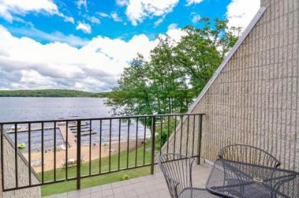 301D   Lakefront 2 Bedroom Condo with 2 Baths Free WIFI