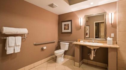 Best Western Plus Bayside Hotel - image 10