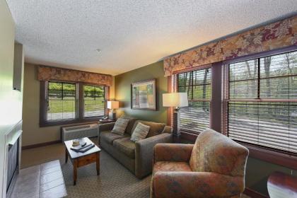 A126 - King Bedroom Suite on 1st Floor with Free WIFI! - image 1