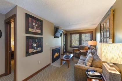 A115 - Lake View 1 Bedroom Suite Sleeps 4 Steps to Hotel Deck & Lawn! - image 1