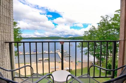 301D - Lakefront 2 Bedroom Condo with 2 Baths Free WIFI! - image 11