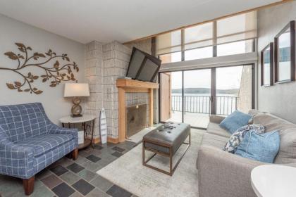 301D - Lakefront 2 Bedroom Condo with 2 Baths Free WIFI! - image 16