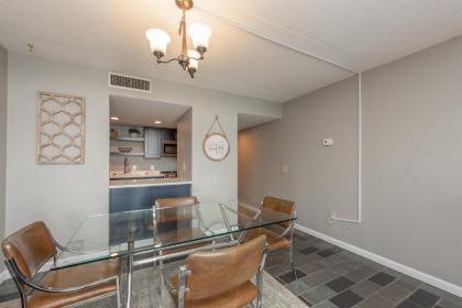 301D - Lakefront 2 Bedroom Condo with 2 Baths Free WIFI! - image 18