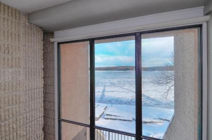 301D - Lakefront 2 Bedroom Condo with 2 Baths Free WIFI! - image 6