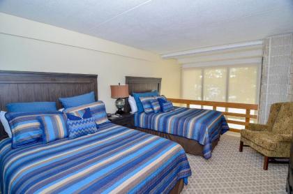 305E - Lakefront 3 Bedroom Condo with 3 Baths Sleeps 8 Free WIFI! - image 12