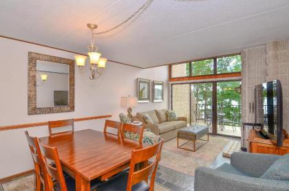 305E - Lakefront 3 Bedroom Condo with 3 Baths Sleeps 8 Free WIFI! - image 5