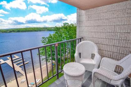 503F - Lakefront 3 Level Condo with 3 Bedrooms 2 Baths Recently Renovated! - image 10