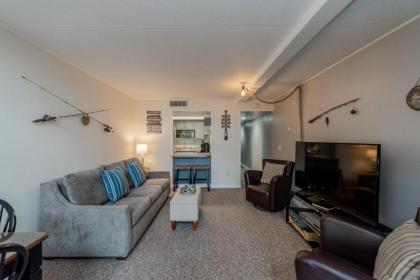 506G - Spacious Lakefront 2 Bedroom Condo with Free WIFI! - image 16