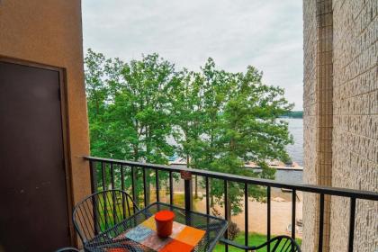 506G - Spacious Lakefront 2 Bedroom Condo with Free WIFI! - image 18