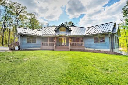 Secluded Oakland House with On-Site Hiking! - image 3