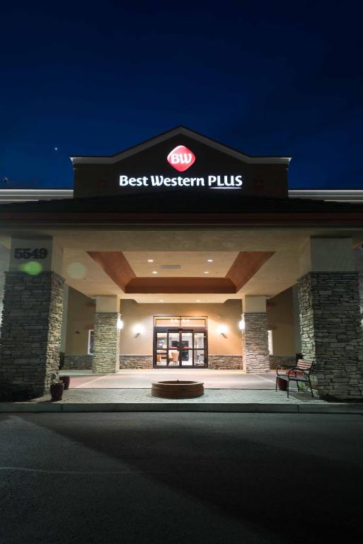 Best Western Plus Delta Inn & Suites - image 2