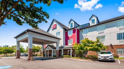 Best Western Plus Lake Lanier Gainesville Hotel & Suites - image 3