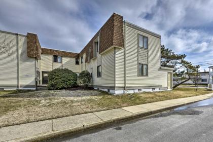 Ocean City Condo with Pool Access - Walk to Beach! - image 2