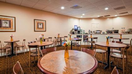 Best Western Ocean City Hotel and Suites - image 3