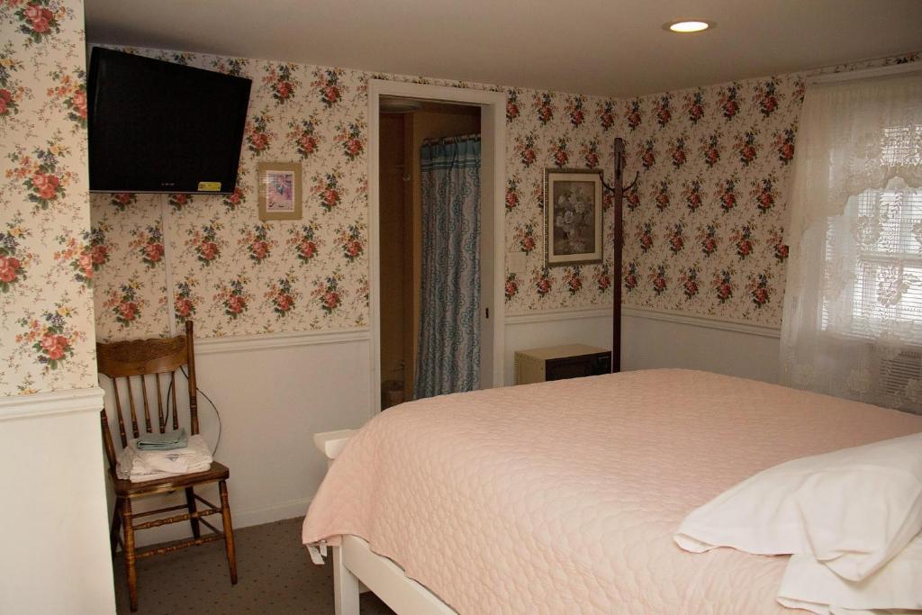 Atlantic House Bed & Breakfast - image 3