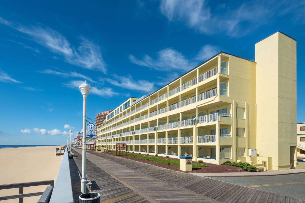 Days Inn by Wyndham Ocean City Oceanfront - main image