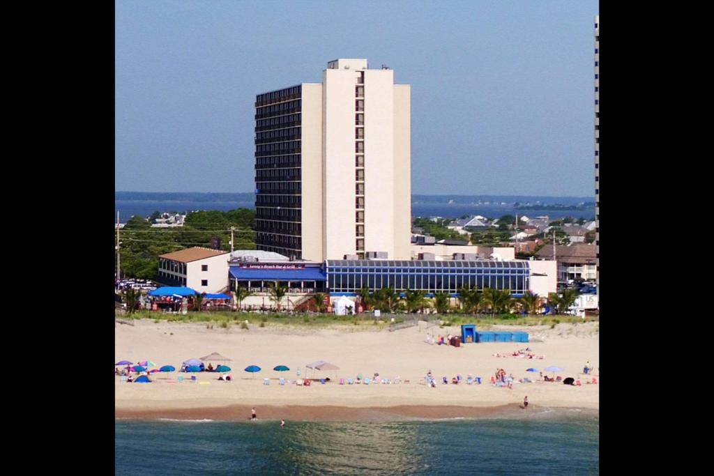 Clarion Resort Fontainebleau Hotel Oceanfront - main image