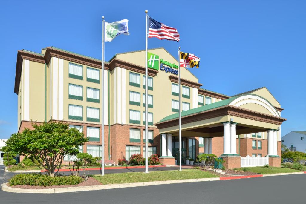 Holiday Inn Express & Suites - Ocean City an IHG Hotel - main image