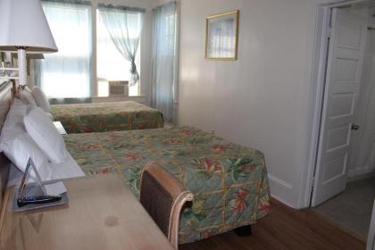 Surf Villa Hotel - image 4