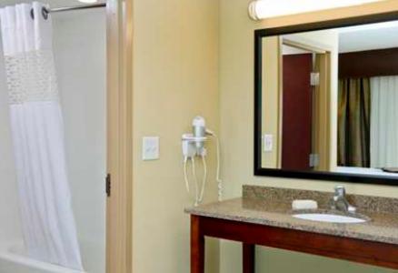 Hampton Inn & Suites Ocean City - image 2