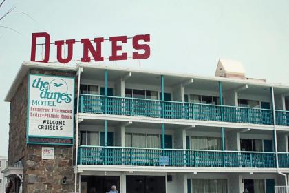 Dunes Court - image 2