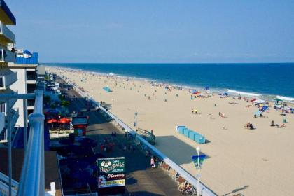 Monte Carlo Boardwalk / Oceanfront Ocean City - image 3