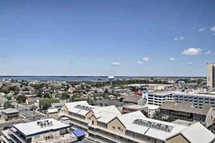 Oceanfront Condo with Pool Patio and OC Coast Views! - image 5