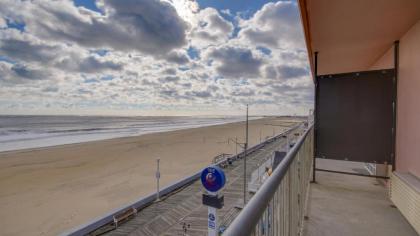 Americana Motor Inn on Boardwalk - image 9