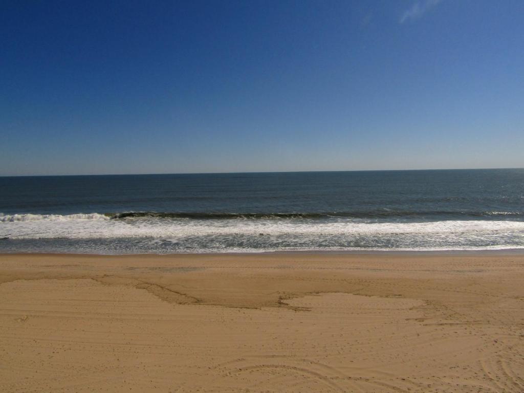 Americana Hotel Boardwalk - image 5