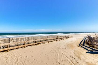 San Torino Townhouse at the Beach - image 18