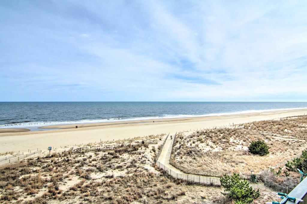 Beachfront Ocean City Condo with 2 Balconies! - image 2