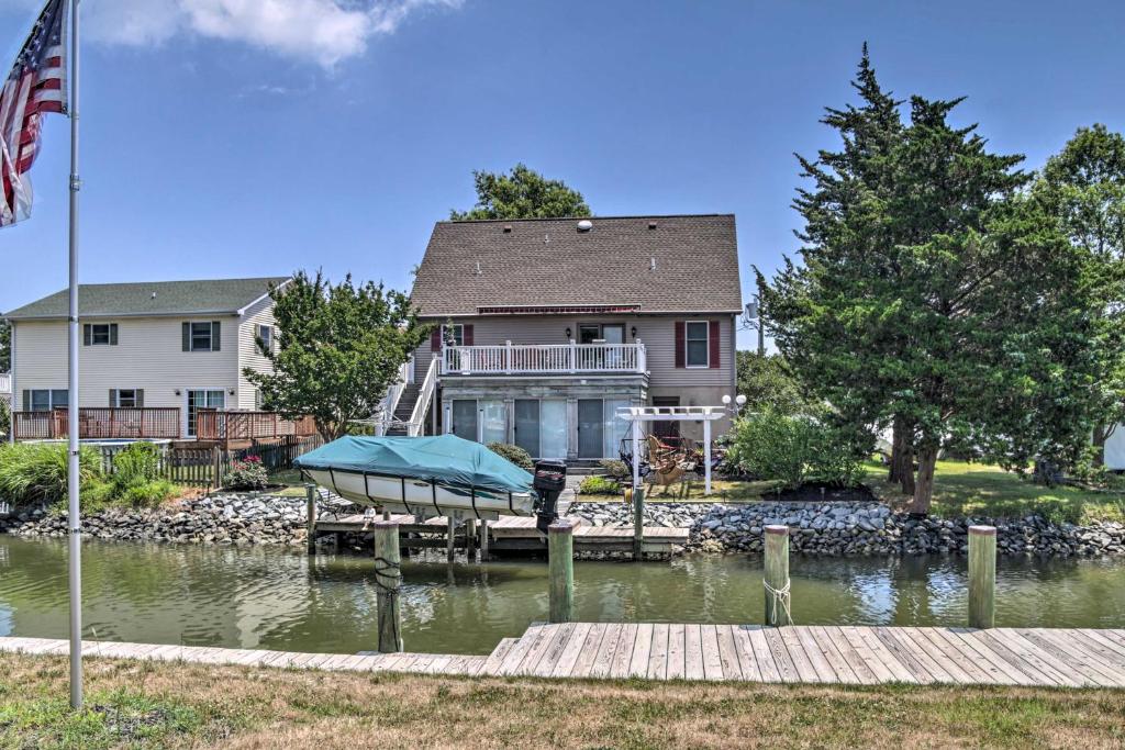 Canalfront Ocean City Getaway with Deck and Dock! - image 3