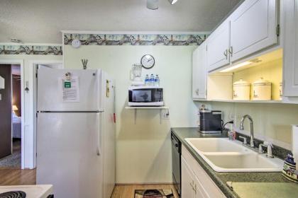 Family-Friendly Condo with Pool Walk to Beach! - image 10