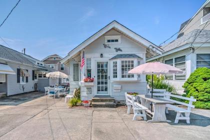 Darling Ocean City Cottage 2 Blocks to Beach