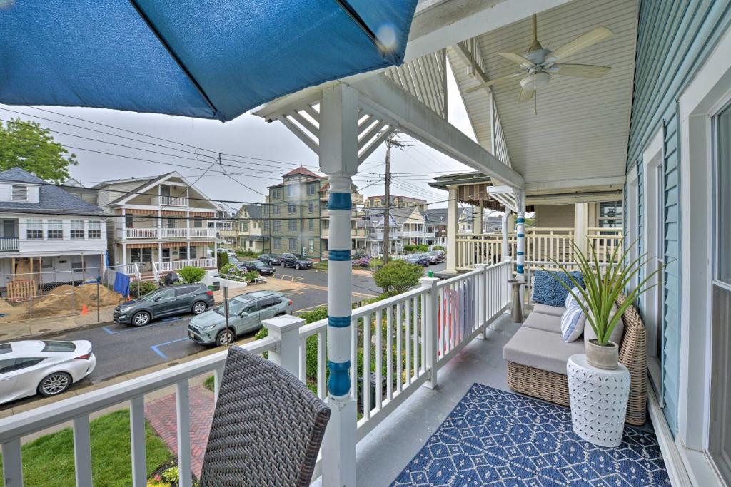 Ocean Grove Apt with Balcony 1 Block to the Beach! - image 6