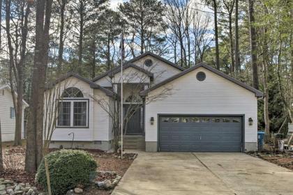 Ocean Pines House with Private Hot Tub 2 Mi to Golf! - image 10