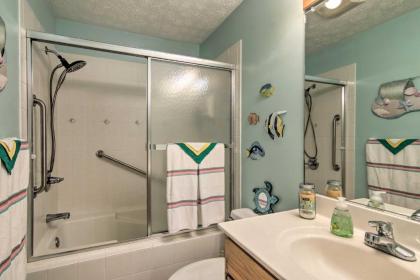 Ocean Pines House with Private Hot Tub 2 Mi to Golf! - image 3