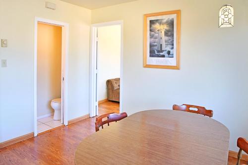 Top Town Condo at Maris Stella - image 5