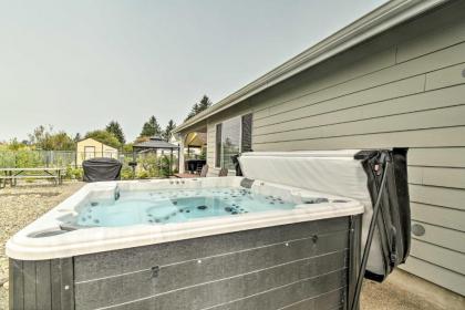 Waterfront Getaway with Private Hot Tub Grill Dock - image 3