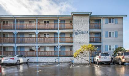 Aurora at Nautilus - Pet Friendly Oceanfront Condo - image 16