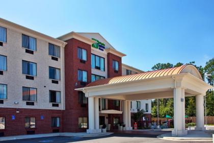 Holiday Inn Express Hotel & Suites Biloxi- Ocean Springs an IHG Hotel - image 2