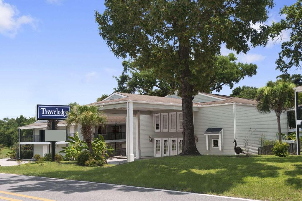 Travelodge by Wyndham Ocean Springs - main image