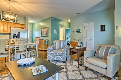 Charming Coastal Cottage Walk to Beach and Downtown! - image 3