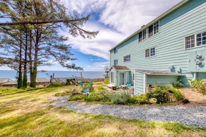 Apartment in Oceanside Oregon