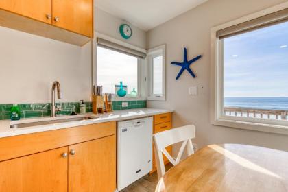 Oceanfront Cottage - image 9