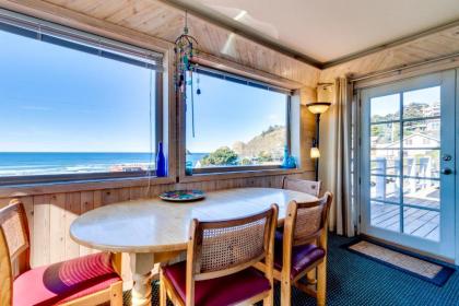 Holiday homes in Oceanside Oregon