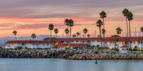 Oceanside Marina Suites - A Waterfront Hotel - main image