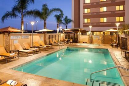 Courtyard by Marriott San Diego Oceanside - image 3