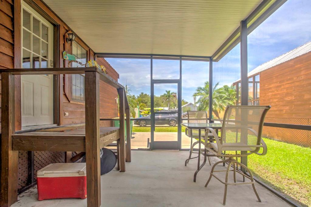 Everglades City Cabin with Boat Slip and Pool Access! - image 6