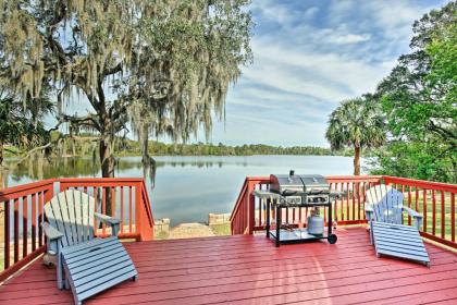 Ocklawaha House on Lake Fay with Pool table and Hot tub